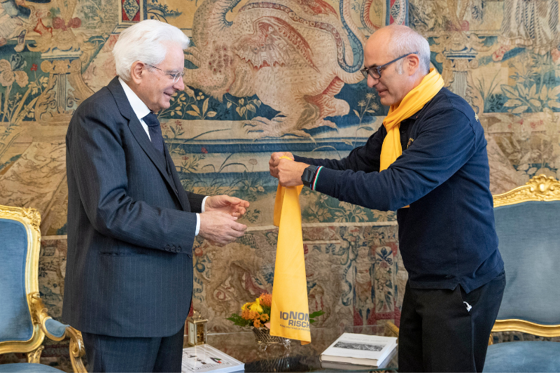 Il Presidente della Repubblica Sergio Mattarella incontra il capo del Dipartimento della Protezione Civile, unitamente a una delegazione di volontari "Io non rischio"

Fonte foto: sito web Presidenza della Repubblica