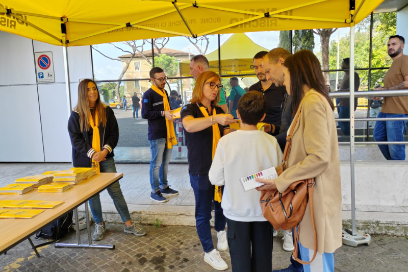 Il gazebo Io non rischio all'Open day DPC