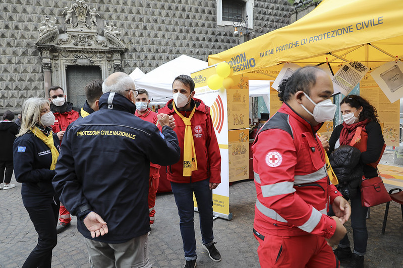 Il Capo Dipartimento Curcio visita la piazza Io non rischio di Napoli